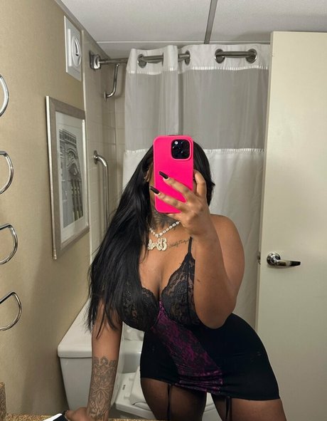 Erica Banks naked actress pics