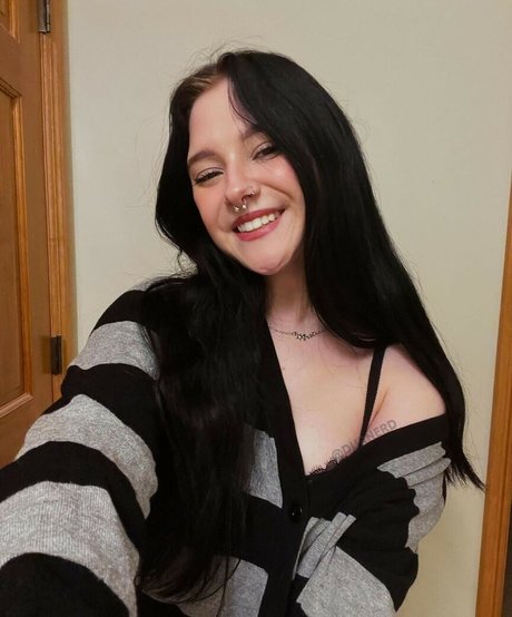 BabyDana model adult images