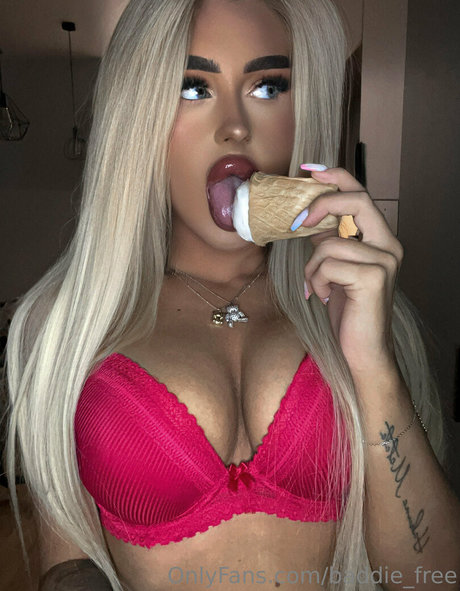 baddie free art star pic