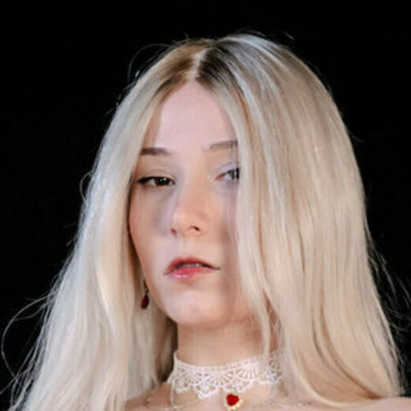 bigtittygothegg model naked pics