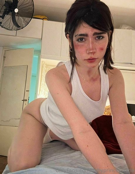 lunaababyxo actress images