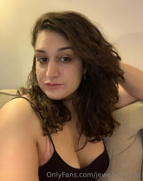 jewelsbyjules nudes star picture