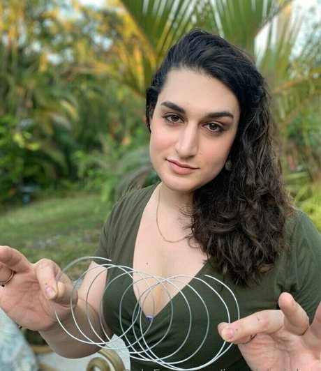 jewelsbyjules erotic pornstar picture