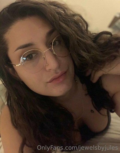 jewelsbyjules actress photo