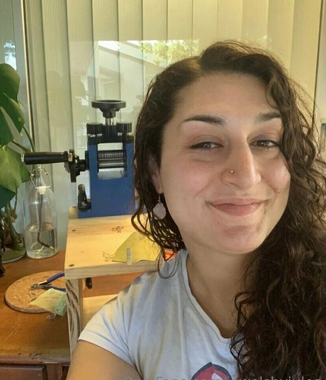 jewelsbyjules nude model image