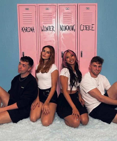 McKenzie Bell xxx star gallery