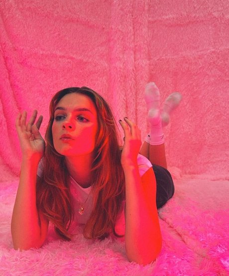 McKenzie Bell art pornstar img