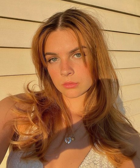 McKenzie Bell porn model archive