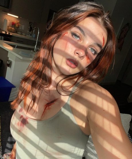 McKenzie Bell star hd pictures