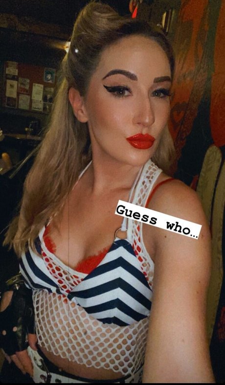 Robyn Adele Anderson model beautiful images