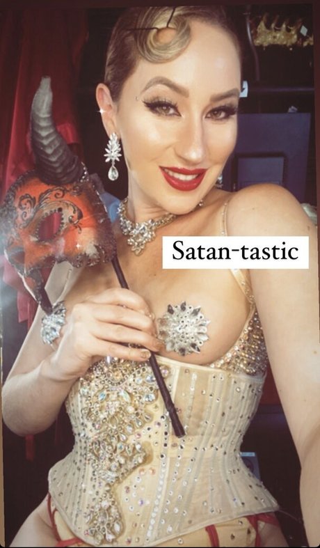 Robyn Adele Anderson star archive