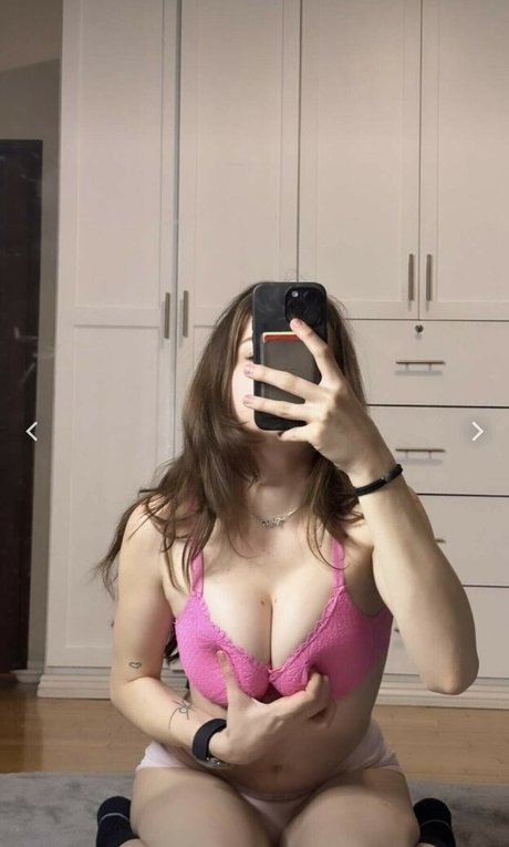 Talissa Smalley model erotic pics