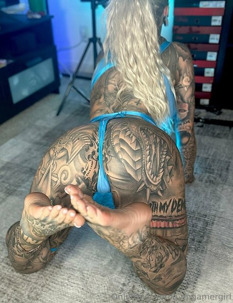 Gymgamergirl model sexy picture