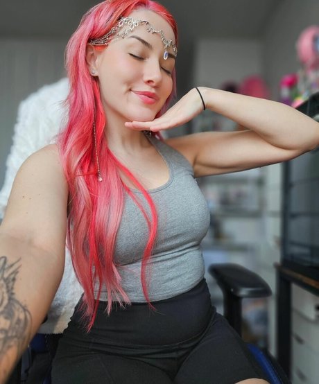 blonde muscle onlyfans top photos