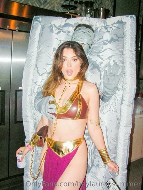 heylaurensummer hot star image
