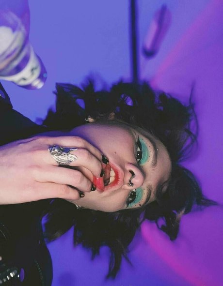 nina williams model high quality photos