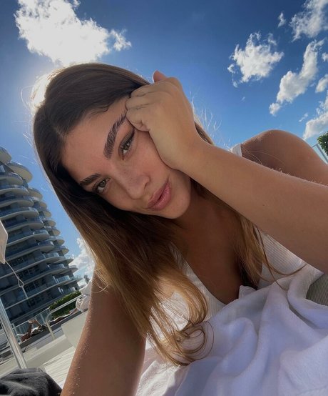 perfect feet onlyfans beautiful nude images