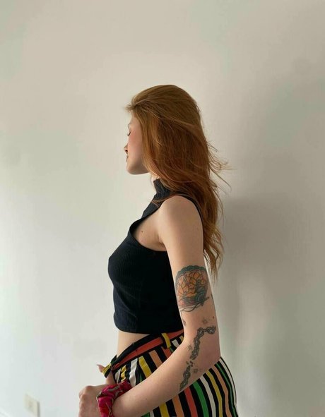 female popular onlyfans porn photos