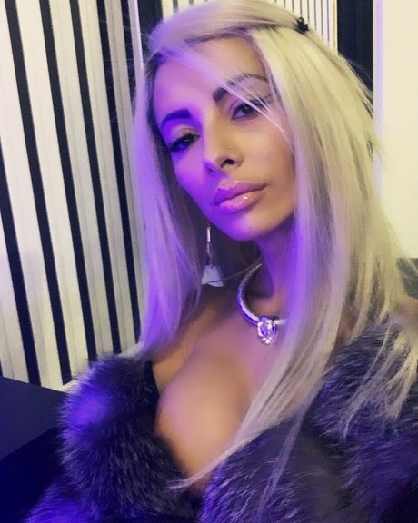 milf strip onlyfans sexy naked galleries