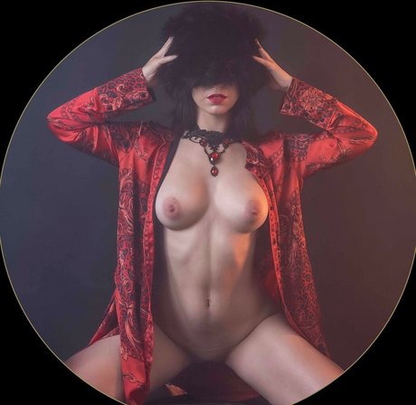 Taleia Model sexy actress img