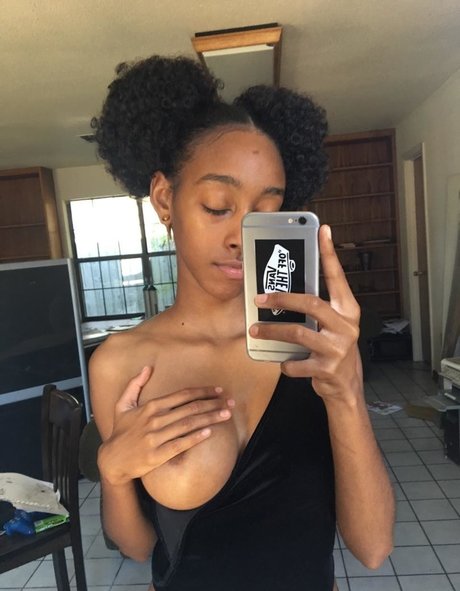 Cumshawty beautiful pornstar picture