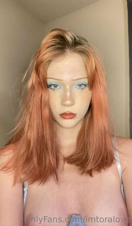 Tora Love star erotic pictures