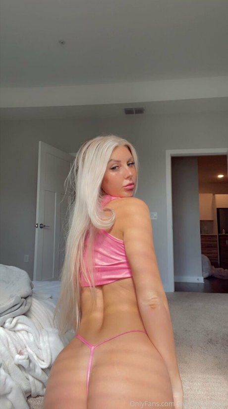 HaleyySmith pornstar nude galleries