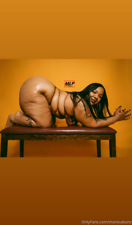 monicabunz hd star img