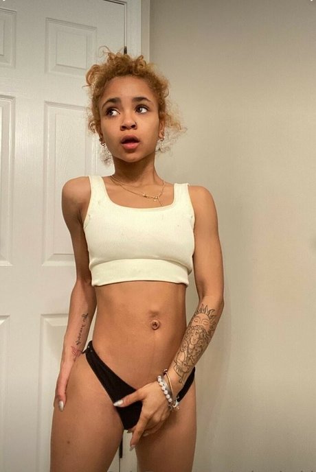 Miixeddoll sex model image