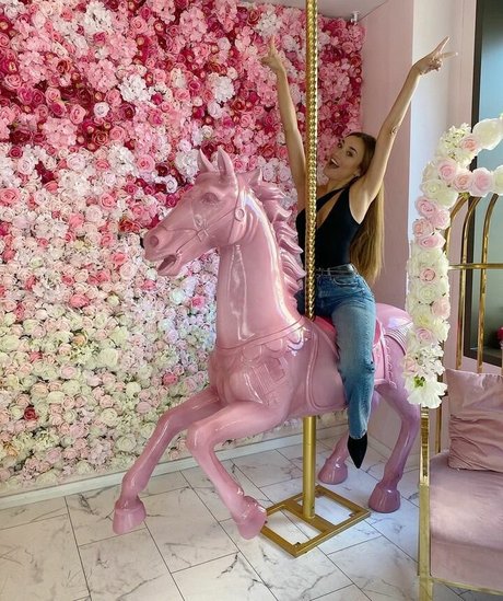 Raquel Mateo model xxx image