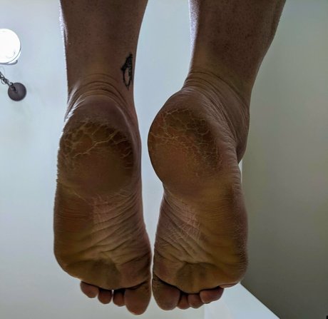 flirtyf33t94 nudes star galleries