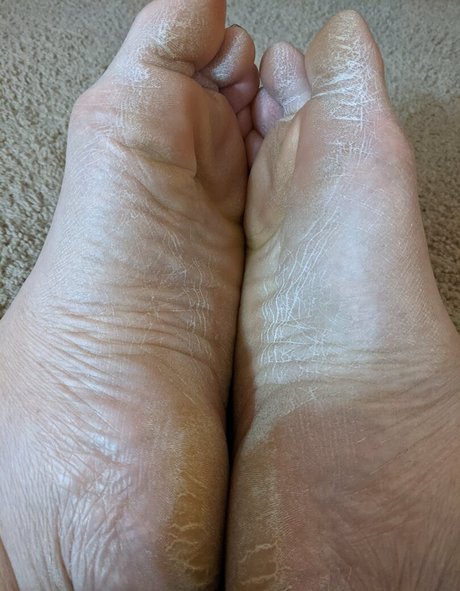 flirtyf33t94 pornographic star photo