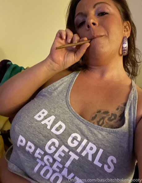 basicbitchbakerybooty model porn pictures