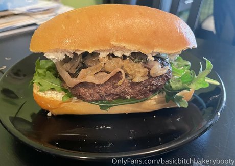 basicbitchbakerybooty sexy pornstar photos