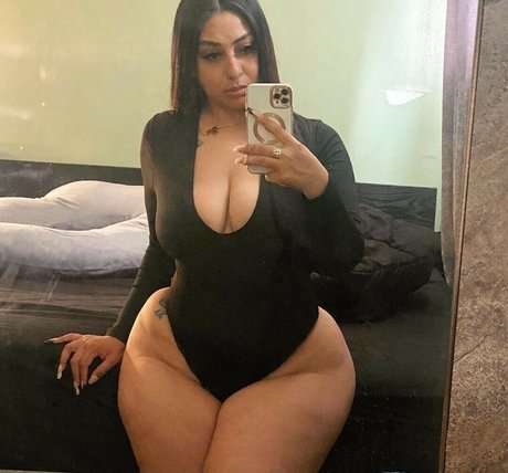 Belleeminx sexy star pic