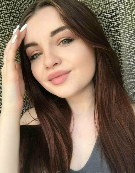 natural katie star naked photo