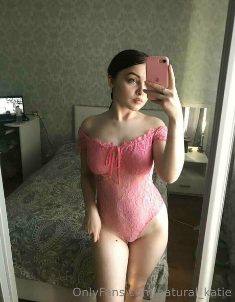 natural katie model naked picture