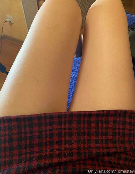 tomastevi pornstar nude picture