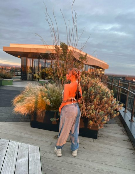 jessicarabbitrose hd model image