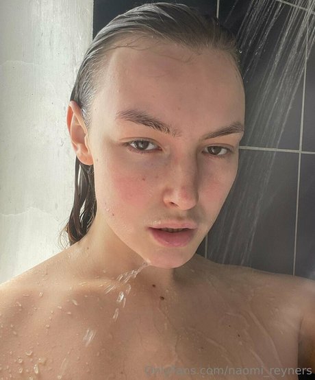 Naomi Reyners nice model picture