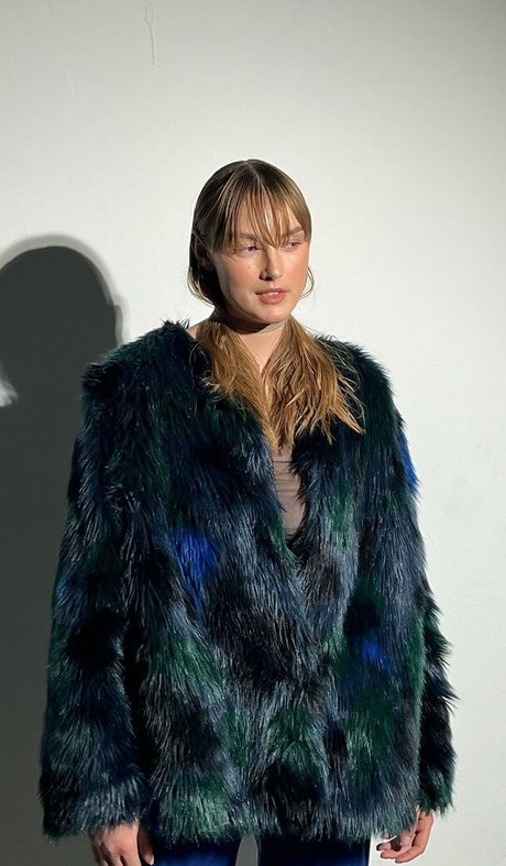 Naomi Reyners art model galleries