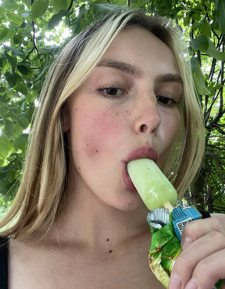 Naomi Reyners art pornstar image