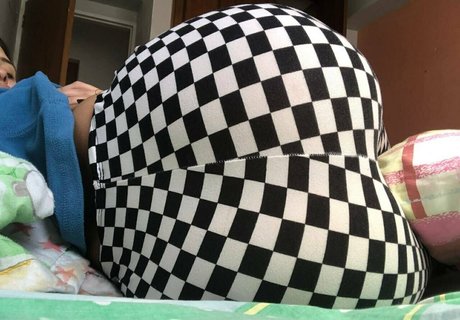 lightskin onlyfans free xxx picture