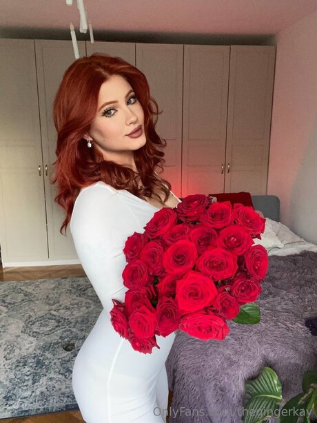 petite slut onlyfans art nude pics