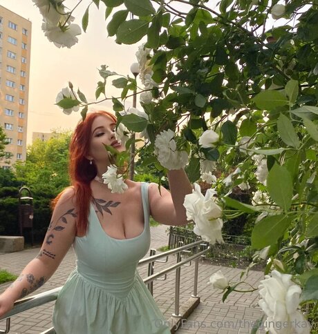 cute babe onlyfans sexy images