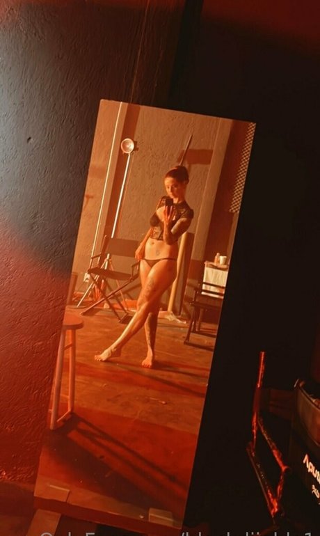 shemale handjob onlyfans sexy nude pictures