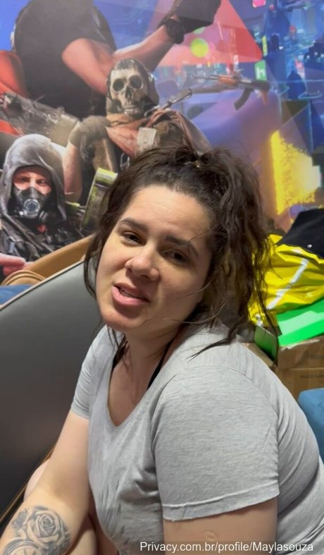 Mayla Souza actress gallery