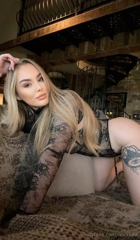 lexiraex pretty actress pics