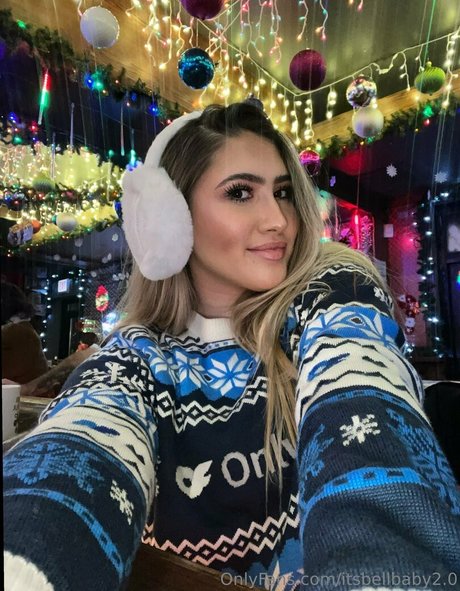 miameetsworld model hot photo