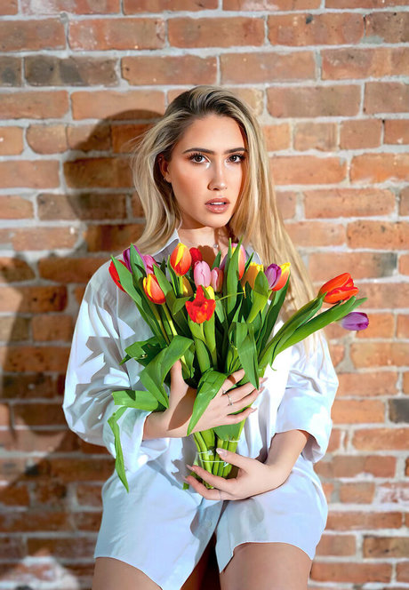 miameetsworld model nice photo